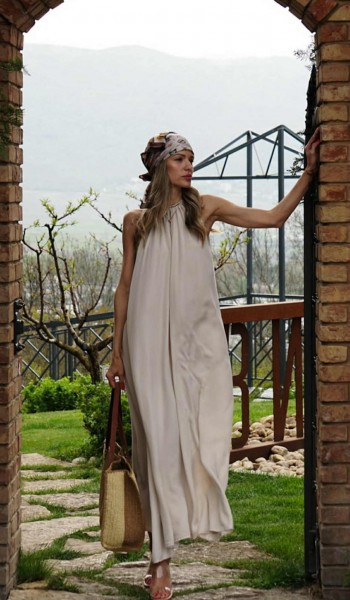 Fustan - 1645-1